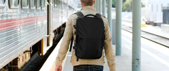  eo travel backpack rom behind